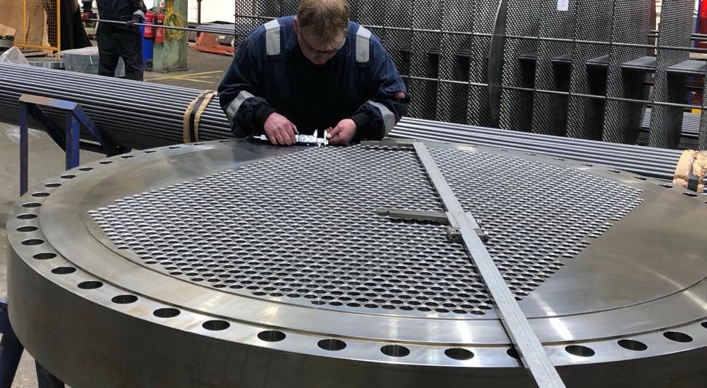Tube sheet inspection on a shell and tube heat exchanger